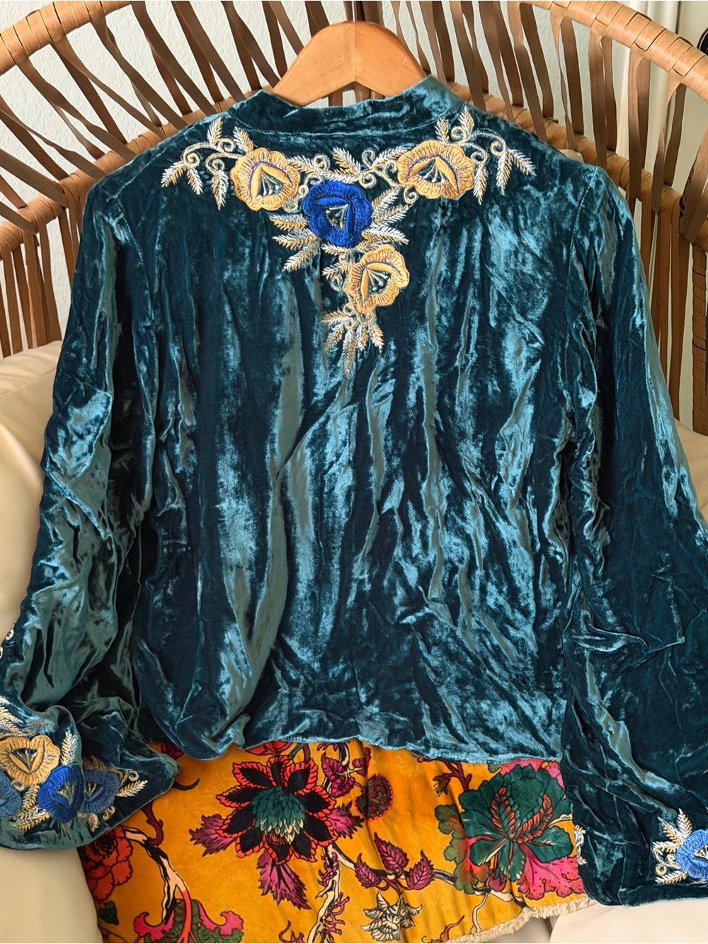 Chasing Unicorns 'Riders On The Storm' Velvet Jacket - Emerald - Small - NWT - Picture 13 of 16